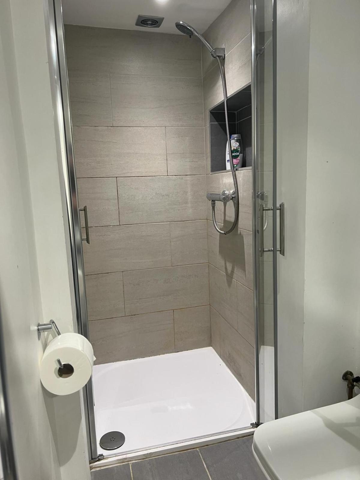 Comfy Private Bedrooms In Euston, Central London Exterior foto